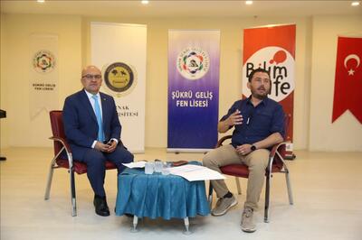 -dijital-dunyada-yapay-zek-ve-gelecegin-meslekleri-bulusmasi-na-yogun-ilgi