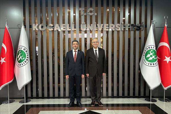 rektor-alkis-kocaeli-universitesi-rektoru-canturk-u-ziyaret-etti