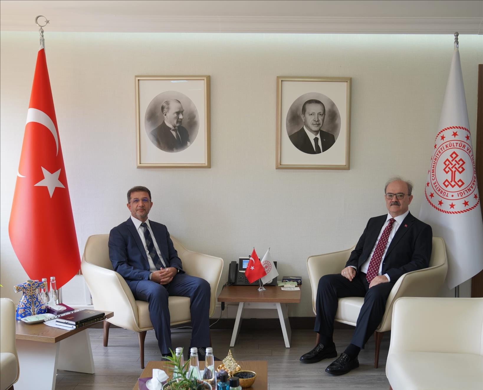 rektor-alkis-tan-kultur-ve-turizm-bakan-yardimcisina-ziyaret