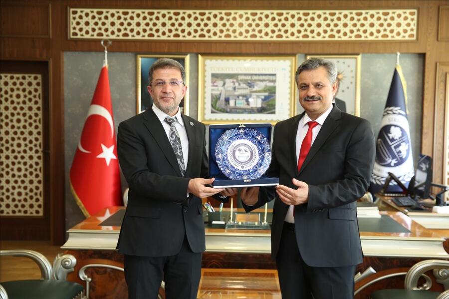 Rektör Prof. Dr. Alkış, Siirt Üniversitesi Rektörü Prof. Dr. Şındak’ı Ağırladı görseli
