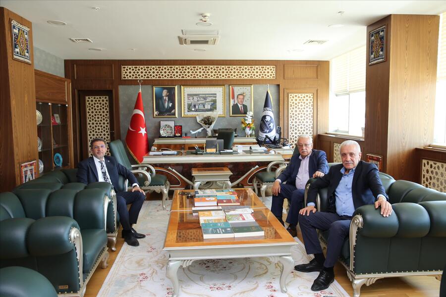 Rektörümüz Prof. Dr. Abdurrahim Alkış’a Nezaket Ziyareti görseli