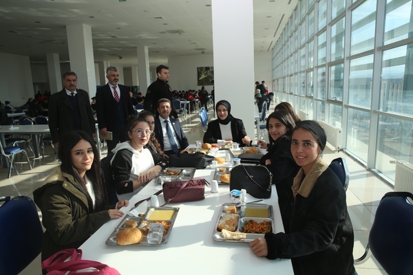 our-rector-prof-dr-alkis-has-lunch-with-students