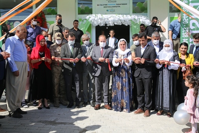 Rektörümüz Prof. Dr. Erkan  evli çiftin açtığı işletmenin açılışına katıldı