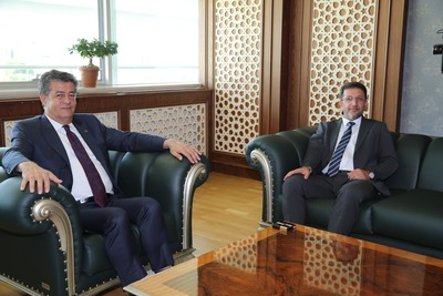 Şırnak Belediye Başkanı Mehmet Yarka, Rektörümüz Prof. Dr. Alkış’ı ziyaret etti