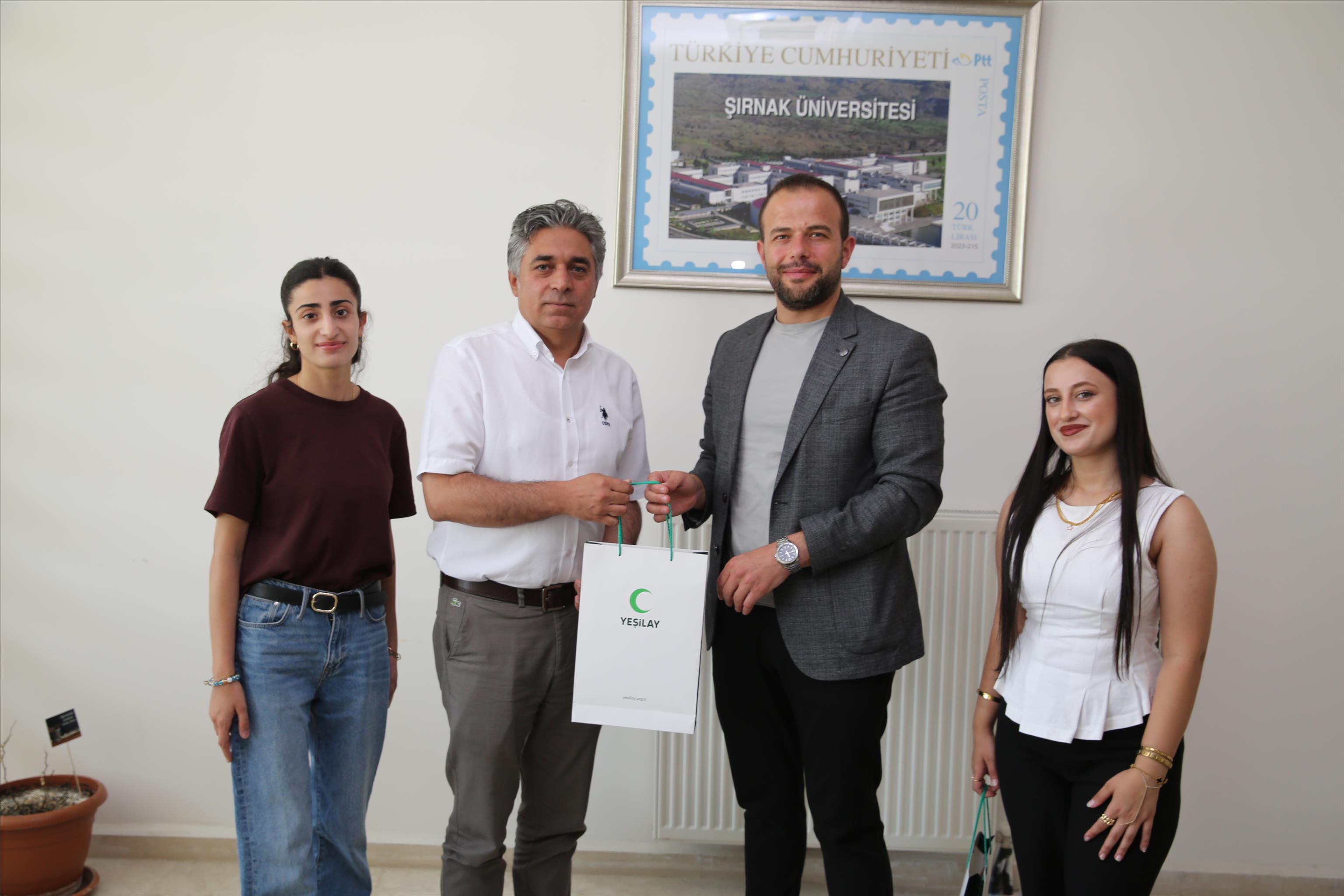 sirnak-universitesi-genc-yesilay-kulubune-gonulluluk-basarisi
