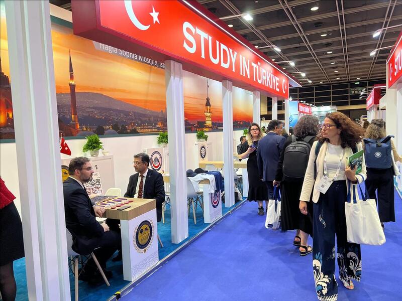 sirnak-universitesi-hong-kong-da-duzenlenen-dunyanin-en-prestijli-konferans-ve-fuari-na-katildi