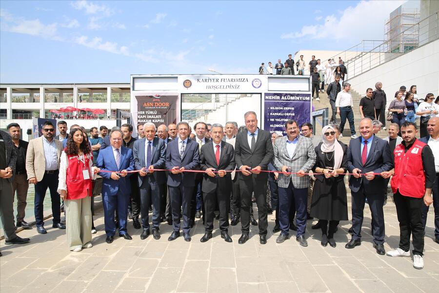 ŞÜKAF 2026 Kapılarını Açtı: 60 Kurum ve Kuruluş Öğrencilerimizle Buluştu görseli
