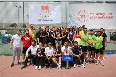 unilig-tenis-turnuvasi-sona-erdi
