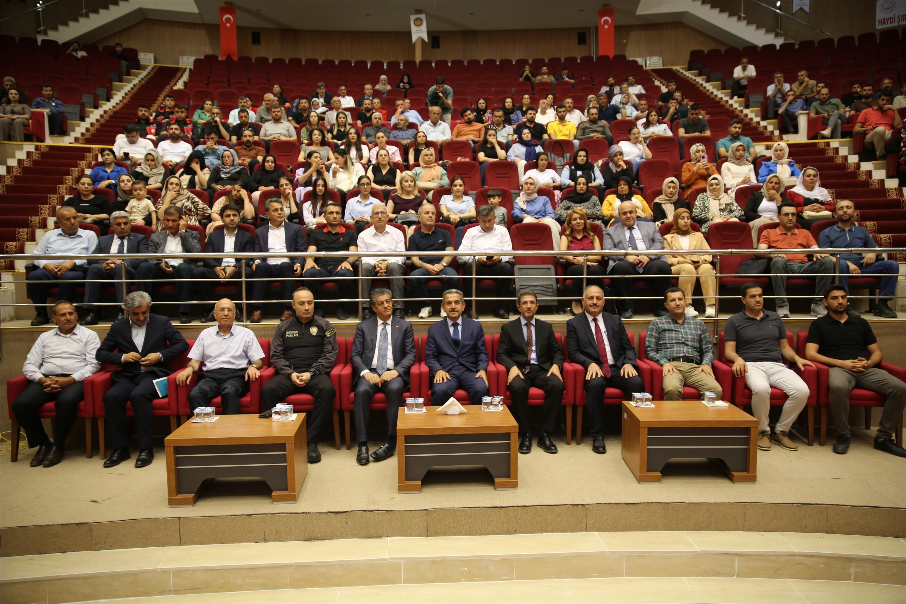universitemizde-aile-baglarinin-onemi-adli-panel-duzenlendi