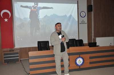 Üniversitemizde dağcılık ve doğa sporlarıyla ilgili söyleşi düzenlendi