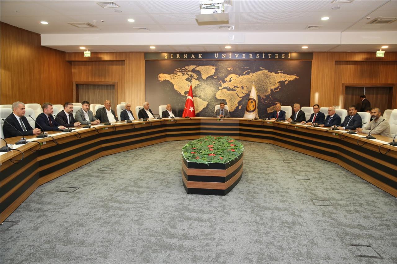 universitemizde-ilk-danisma-kurulu-dis-paydaslari-toplantisi-gerceklestirildi