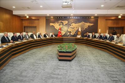 universitemizde-ilk-danisma-kurulu-dis-paydaslari-toplantisi-gerceklestirildi
