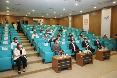 Üniversitemizde &quot;Genç İstihdamın Teşviki İçin Teknik Destek Projesi&quot; toplantısı düzenlendi