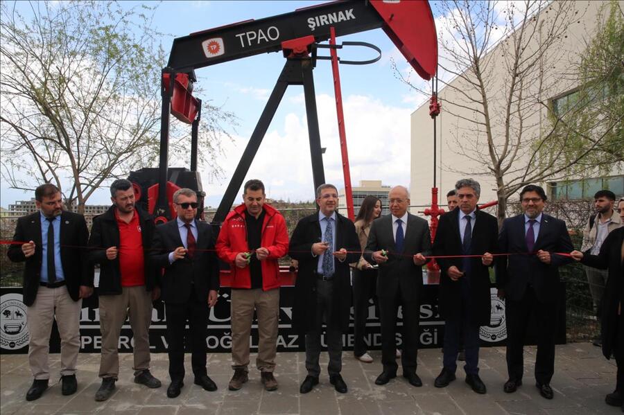 Üniversitemizde TPAO İş Birliğiyle Atbaşı Sondaj Pompası Açılışı Gerçekleştirildi görseli