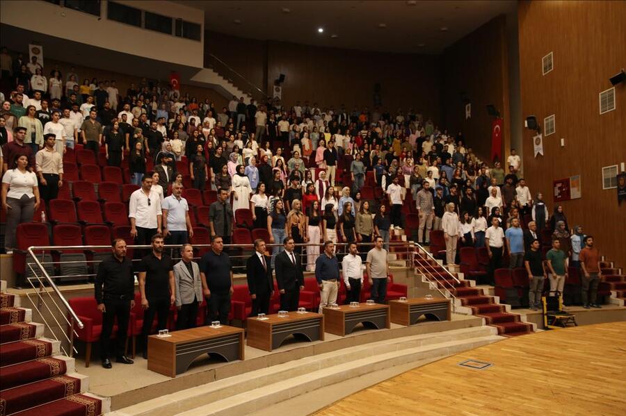 universitemizde-yeni-ogrencilere-oryantasyon-egitimi