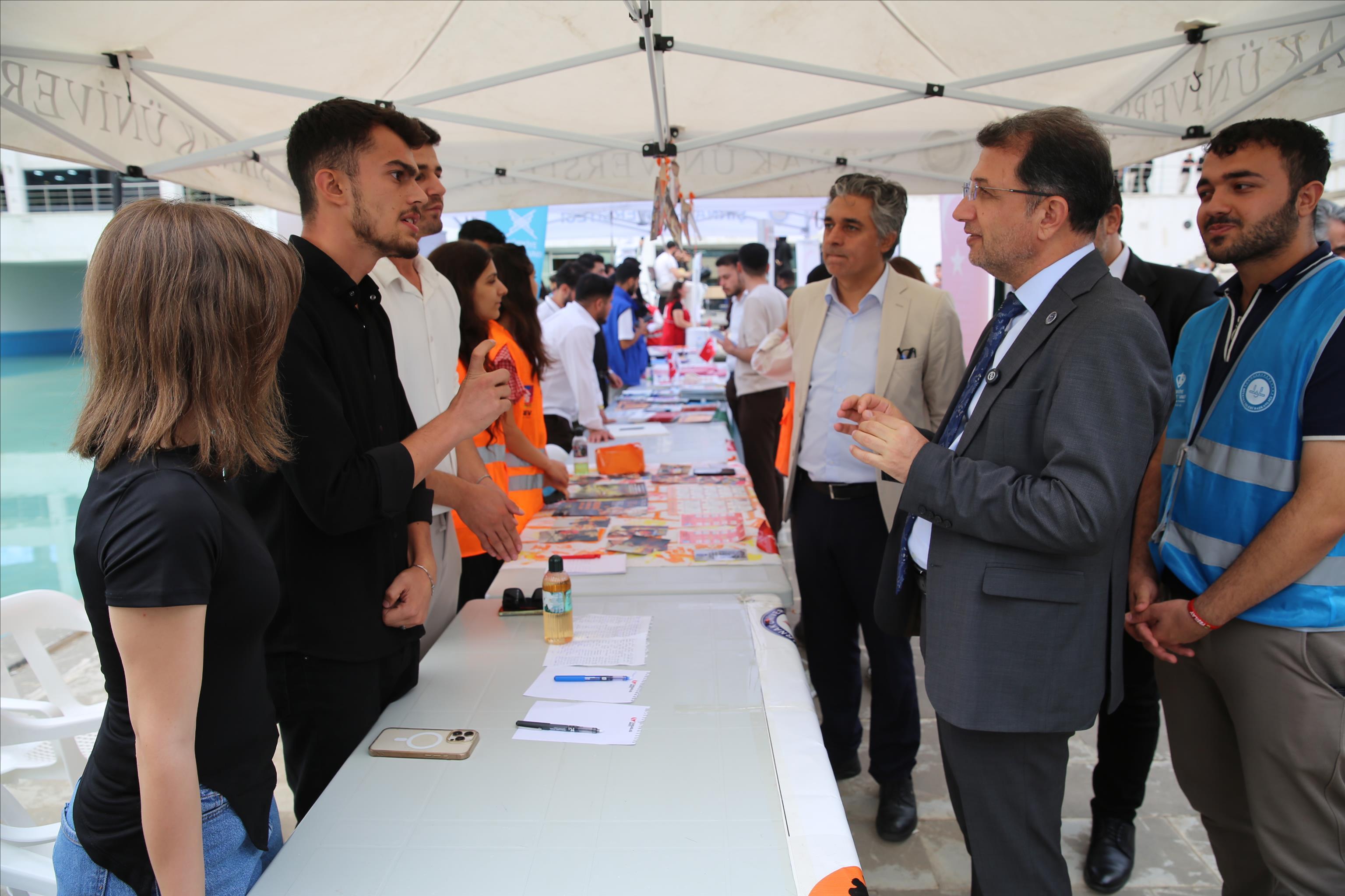 universitemizdeki-kulupler-icin-tanitim-programi-duzenlendi