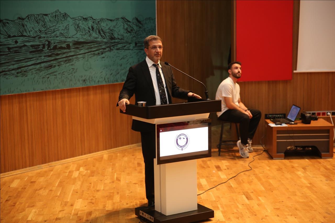 yeni-baslayan-ogrencilerimiz-icin-oryantasyon-programi-duzenlendi