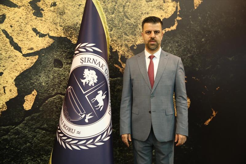 Dr. Öğr. Üyesi  GÖKHAN KADIRHAN