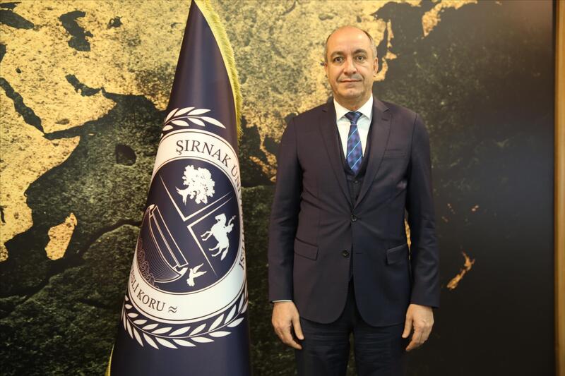 Doç. Dr. TARKAN AYAZ