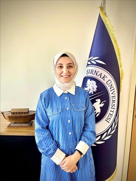 EMİNE NUR ÇALIŞKANÖZTÜRK