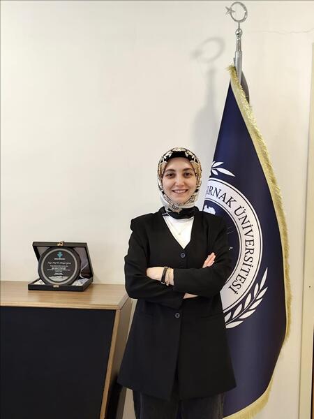 EMİNE NUR ÇALIŞKANÖZTÜRK